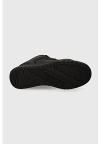 Tommy Jeans sneakersy TJM LEATHER SKATER TONGUE kolor czarny EM0EM01260. Nosek buta: okrągły. Kolor: czarny. Materiał: guma #4
