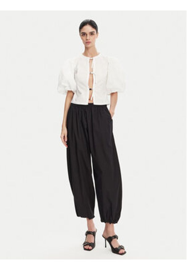 Pinko - PINKO Spodnie materiałowe 105210 A2LD Czarny Relaxed Fit. Kolor: czarny. Materiał: bawełna