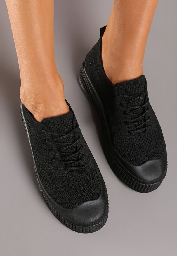 Born2be - Czarne Siateczkowe Trampki na Tłoczonej Podeszwie Eezore. Kolor: czarny. Materiał: jeans. Obcas: na obcasie. Styl: sportowy. Wysokość obcasa: niski
