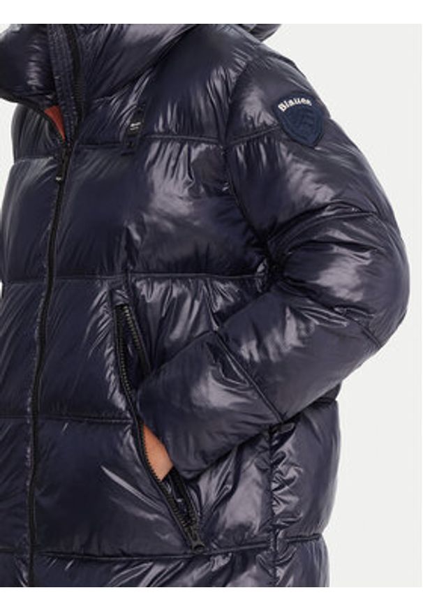Blauer Płaszcz zimowy 25WBLDK02192 Granatowy Regular Fit. Kolor: niebieski. Materiał: syntetyk. Sezon: zima
