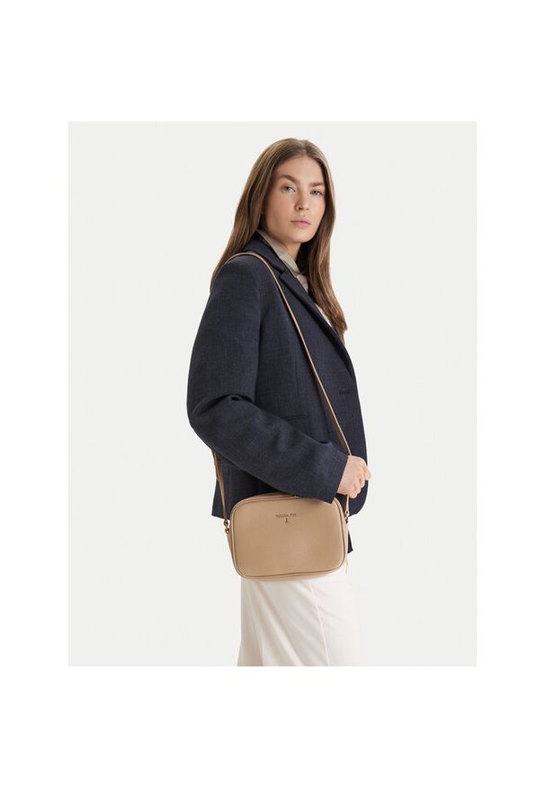 Torebka Patrizia Pepe. Kolor: beżowy