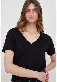 Armani Exchange t-shirt bawełniany kolor czarny. Okazja: na co dzień. Kolor: czarny. Materiał: bawełna. Wzór: nadruk. Styl: casual