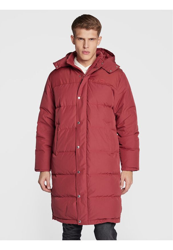 Levi's® Płaszcz zimowy Excelsior A1828-0005 Czerwony Regular Fit. Kolor: czerwony. Materiał: syntetyk. Sezon: zima