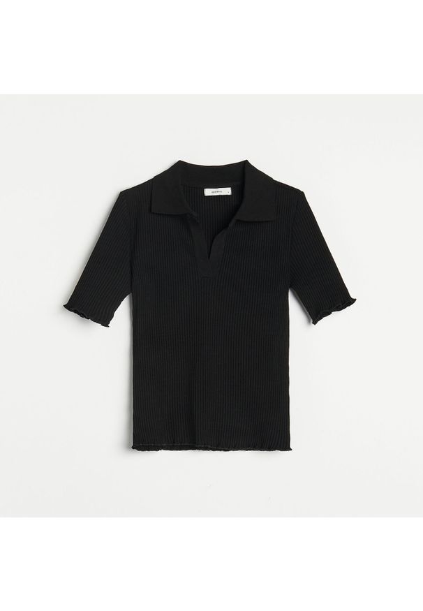 Reserved - Bawełniana koszulka z kołnierzykiem - Czarny. Kolor: czarny. Materiał: bawełna