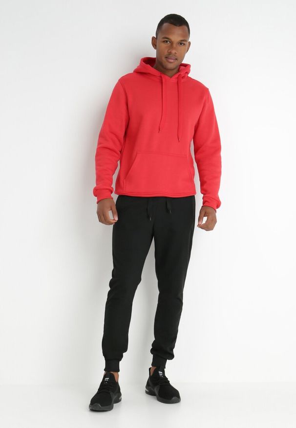Born2be - Czarne Spodnie Dresowe Joggery Analía. Kolor: czarny. Materiał: dresówka. Styl: sportowy