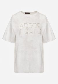 Born2be - Biały Oversizowy T-shirt z Bawełny Zdobiony Haftem z Cekinami Pidella. Okazja: na co dzień. Kolor: biały. Materiał: bawełna. Wzór: haft, aplikacja. Styl: casual, elegancki #7