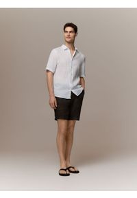 Reserved - Lniana koszula slim fit - biały. Kolor: biały. Materiał: len