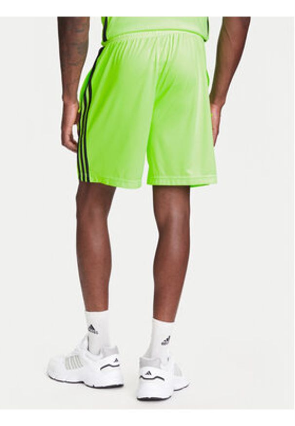 Adidas - adidas Szorty sportowe Teamgeist adicolor JW1349 Zielony Regular Fit. Kolor: zielony. Materiał: syntetyk. Styl: sportowy