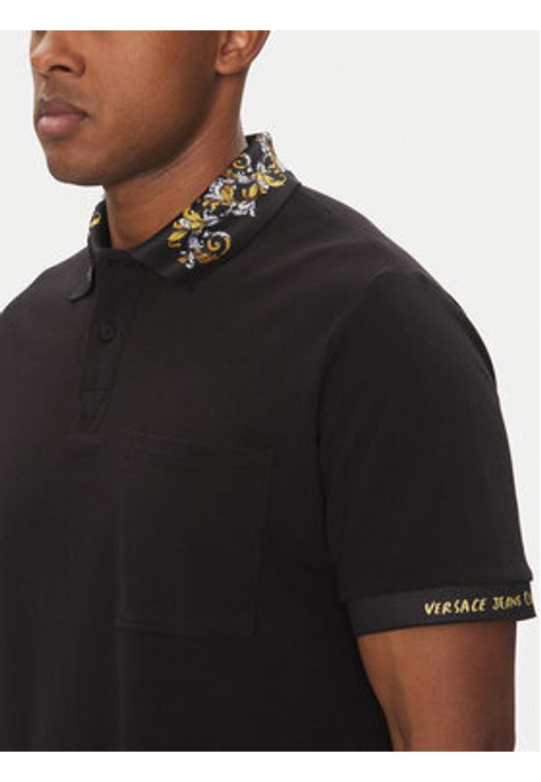 Versace Jeans Couture Polo 78GAGT04 Czarny Regular Fit. Typ kołnierza: polo. Kolor: czarny. Materiał: bawełna