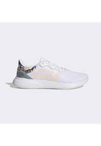 Adidas - QT Racer 3.0 Shoes. Kolor: biały, pomarańczowy, żółty, wielokolorowy. Materiał: materiał. Model: Adidas Racer