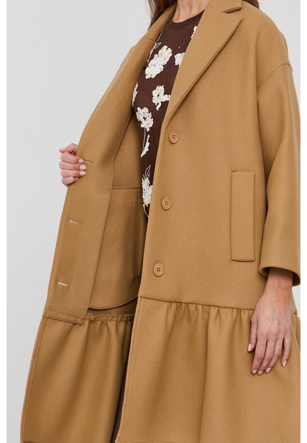 Red Valentino - Płaszcz. Kolor: beżowy. Styl: klasyczny