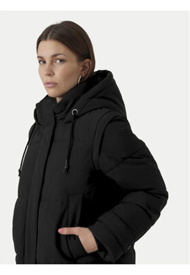 Vero Moda Kurtka zimowa Margaret 10299498 Czarny Regular Fit. Kolor: czarny. Materiał: syntetyk. Sezon: zima