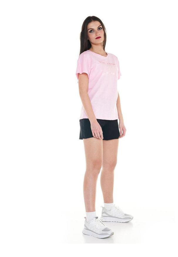 LEONE 1947 APPAREL - Damski t-shirt Cristal Shine z dużym logo. Kolor: różowy. Materiał: tkanina. Sport: fitness