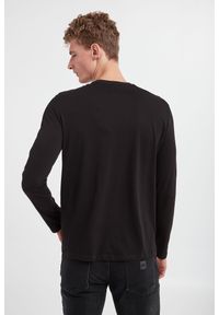 Armani Exchange - Longsleeve męski ARMANI EXCHANGE. Materiał: bawełna. Długość rękawa: długi rękaw. Wzór: nadruk #4