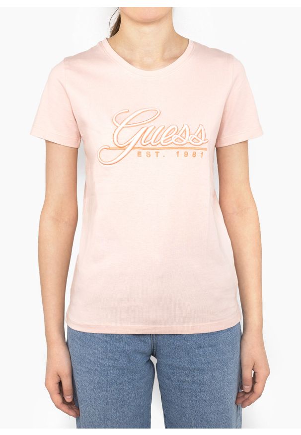 Guess - Koszulka damska GUESS SS RN GUESS SCRIPT TEE. Kolor: różowy. Sport: turystyka piesza
