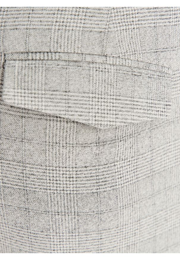 Pako Lorente - PAKO LORENTE – Szary garnitur męski w kratkę. Kolor: szary. Materiał: poliester, elastan, wiskoza. Wzór: kratka