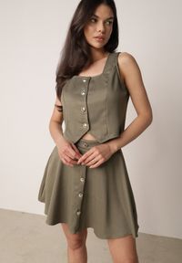 Born2be - Zielony Elegancki Komplet Kamizelka i Rozkloszowana Spódnica z Guzikami Merireida. Kolor: zielony #1