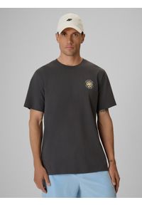 4f - 4F T-shirt regular z nadrukiem męski - szary XXL. Okazja: na co dzień. Kolor: szary. Materiał: bawełna, dzianina. Wzór: nadruk. Styl: casual, klasyczny, sportowy #1