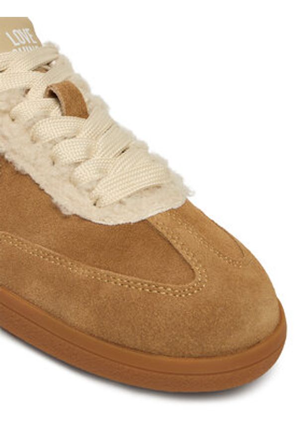 Love Moschino - LOVE MOSCHINO Sneakersy JA15402G0NIGY104 Beżowy. Kolor: beżowy. Materiał: skóra, zamsz