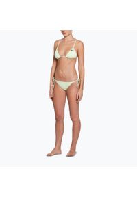 Góra od stroju pływackiego Nike Essential Triangle Bikini. Kolor: żółty