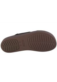 Sandały Crocs Brooklyn Low Wedge 206453-2ZL brązowe. Zapięcie: pasek. Kolor: brązowy. Wzór: paski. Obcas: na koturnie. Wysokość obcasa: średni #5