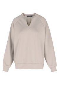 Volcano - Bluza z dekoltem w serek B-KAYA. Okazja: na co dzień. Typ kołnierza: dekolt w serek. Kolor: beżowy. Materiał: wiskoza, poliester, materiał, jeans, elastan. Długość rękawa: raglanowy rękaw. Wzór: gładki. Styl: klasyczny, casual, elegancki