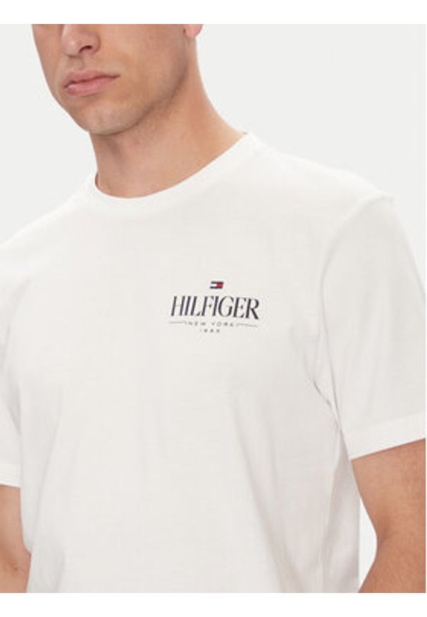 TOMMY HILFIGER - Tommy Hilfiger T-Shirt Stack MW0MW39355 Biały Regular Fit. Kolor: biały. Materiał: bawełna