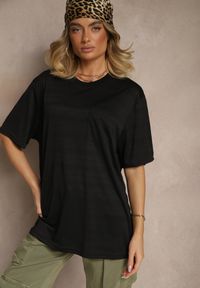 Renee - Czarna Koszulka T-shirt z Naszytą Kieszonką TLanitra. Okazja: na co dzień. Kolor: czarny. Materiał: jeans. Wzór: aplikacja. Sezon: lato, wiosna. Styl: elegancki, casual