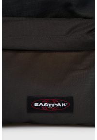 Eastpak plecak kolor czarny duży z aplikacją. Kolor: czarny. Wzór: aplikacja