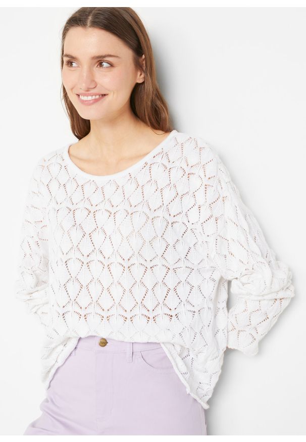 bonprix - Sweter ażurowy oversized z domieszką lnu. Kolor: biały. Materiał: len. Wzór: ażurowy