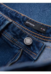 Ombre Clothing - Męskie denimowe szorty o klasycznym kroju – ciemnoniebieskie V3 OM-SRDS-0171 - XXL. Kolor: niebieski. Materiał: jeans, skóra, bawełna, elastan. Wzór: aplikacja. Sezon: lato. Styl: klasyczny #7