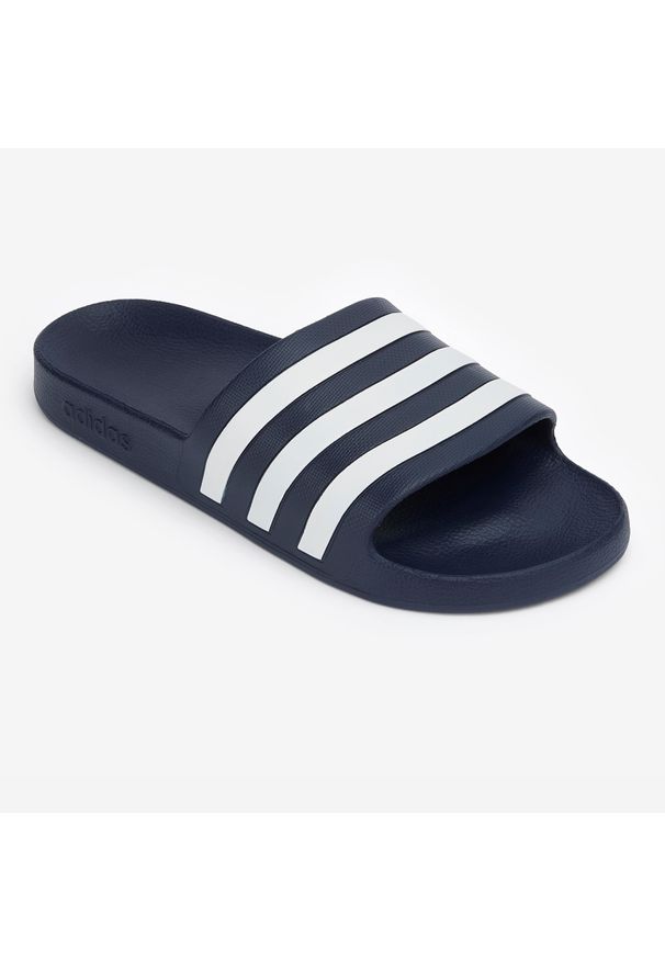 Adidas - Klapki basenowe ADIDAS Adilette Aqua. Okazja: na plażę. Kolor: biały, wielokolorowy, niebieski. Materiał: materiał. Styl: elegancki