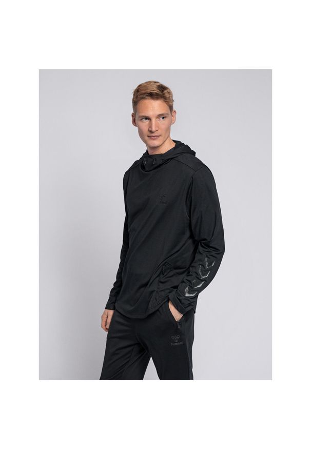 Bluza z kapturem Hummel hmllaston. Typ kołnierza: kaptur. Kolor: czarny. Sport: fitness
