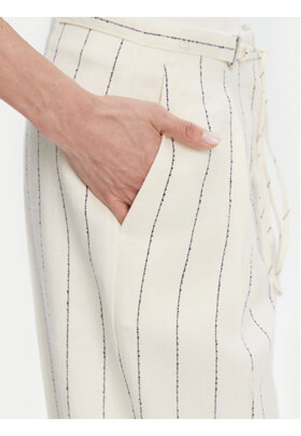 BOSS Spodnie materiałowe Tiana5 50538216 Beżowy Relaxed Fit. Kolor: beżowy. Materiał: wiskoza, len