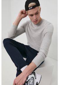 Tom Tailor Sweter męski kolor szary. Kolor: szary. Materiał: materiał, bawełna. Długość rękawa: długi rękaw. Długość: długie