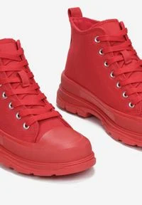 Born2be - Czerwone Trampki Calypheosis. Wysokość cholewki: przed kolano. Nosek buta: okrągły. Kolor: czerwony. Materiał: jeans, materiał, guma. Szerokość cholewki: normalna #5