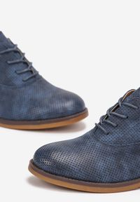 Born2be - Niebieskie Półbuty Irisia. Nosek buta: okrągły. Kolor: niebieski. Materiał: skóra ekologiczna. Obcas: na obcasie. Wysokość obcasa: niski #2