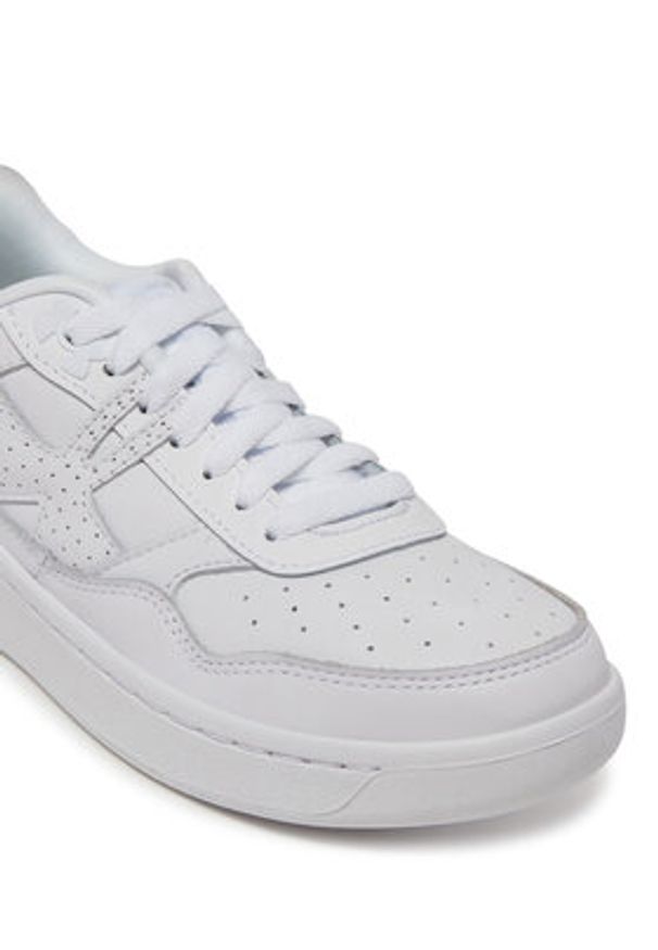 Under Armour Sneakersy UA W Court 96 3028637 Biały. Kolor: biały. Materiał: skóra