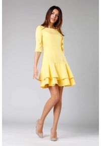 Nommo - Żółta Prosta Sukienka z Podwójną Falbanką u Dołu. Kolor: żółty. Materiał: poliester, wiskoza. Typ sukienki: proste #1