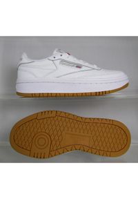 Trenerzy damscy Reebok Classics Club C 2. Kolor: wielokolorowy, biały, brązowy. Model: Reebok Club. Sport: turystyka piesza #1