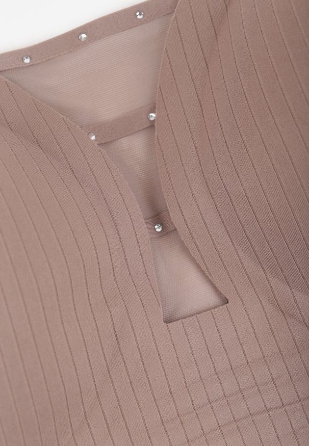 Born2be - Ciemnobeżowy Biustonosz z Prążkowanego Materiału Ezimere. Kolor: beżowy. Materiał: prążkowany, materiał. Rodzaj stanika: wyciągane miseczki. Wzór: gładki