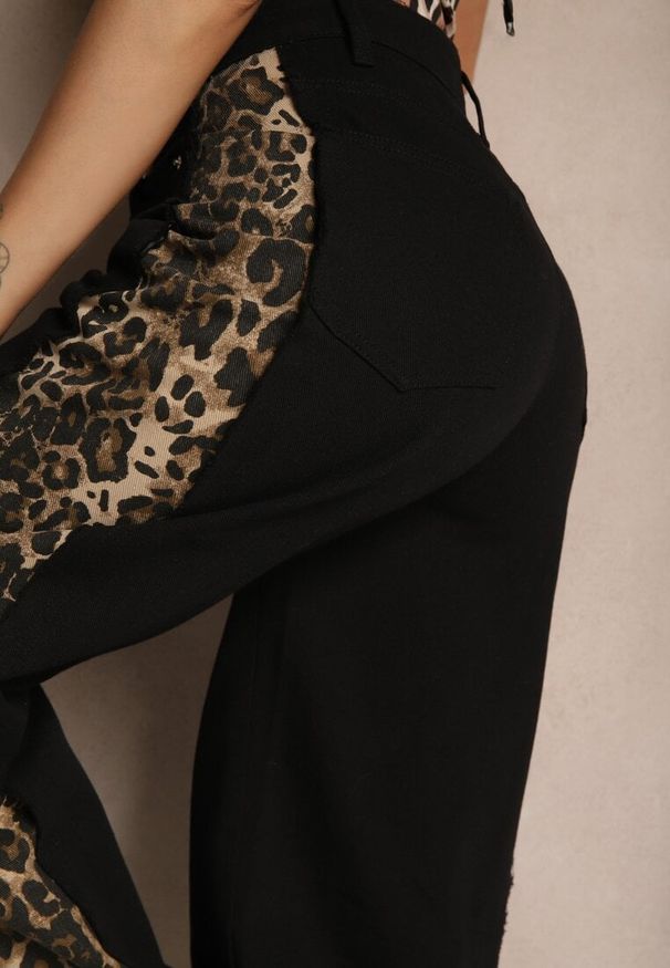 Renee - Czarne Jeansy z Bawełny High Waist ze Wzorem Panterki Velliane. Okazja: na co dzień. Stan: podwyższony. Kolor: czarny. Wzór: motyw zwierzęcy. Styl: casual