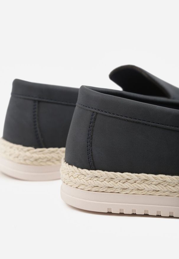 Born2be - Granatowe Półbuty Typu Mokasyny z Plecionką Aigalira. Okazja: na co dzień. Kolor: niebieski. Materiał: jeans. Styl: elegancki, klasyczny, casual