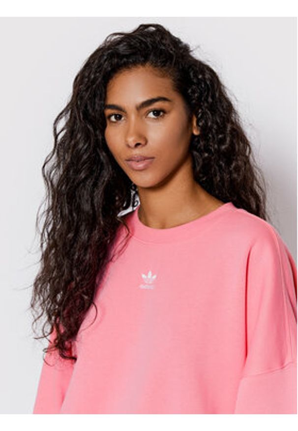 Adidas - adidas Bluza adicolor Essentials HJ7870 Różowy Relaxed Fit. Kolor: różowy. Materiał: bawełna, syntetyk