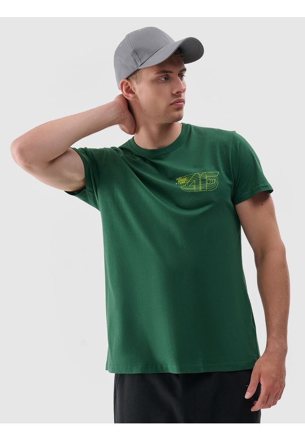 4f - 4F T-shirt regular z nadrukiem męski - zielony XL. Okazja: na co dzień. Kolor: zielony. Materiał: bawełna, jersey, dzianina. Długość rękawa: krótki rękaw. Długość: krótkie. Wzór: nadruk. Styl: sportowy, klasyczny, casual