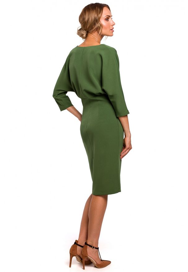 Sukienki.shop - Sukienka elegancka ołówkowa zbluzowana góra i dekolt V zielona. Okazja: do pracy. Kolor: zielony, niebieski. Typ sukienki: ołówkowe. Styl: elegancki