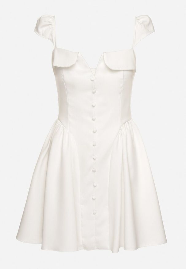 Born2be - Biała Rozkloszowana Sukienka z Ozdobnym Dekoltem i Guzikami Salasesia. Okazja: na co dzień. Typ kołnierza: dekolt kwadratowy. Kolor: biały. Styl: casual, elegancki