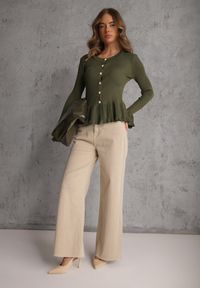 Renee - Zielony Wiskozowy Kardigan w Prążki z Falbankami i Guzikami z Cyrkoniami Danareia. Okazja: na co dzień, na imprezę. Typ kołnierza: kołnierz z falbankami. Kolor: zielony. Materiał: wiskoza. Wzór: prążki. Styl: casual #5