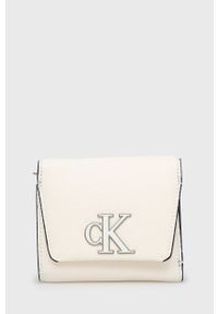 Calvin Klein Jeans portfel damski kolor biały. Kolor: biały. Materiał: materiał, włókno