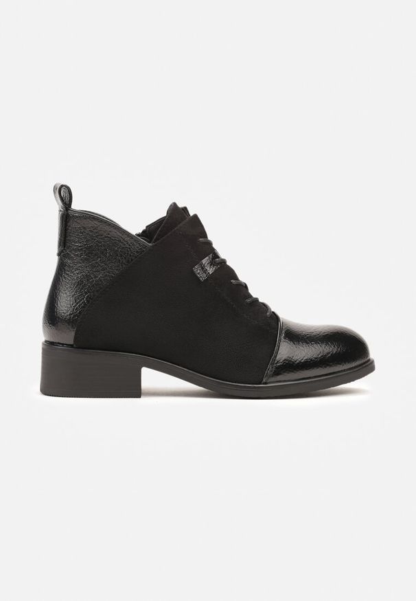 Born2be - Czarne Płaskie Botki z Kontrastowymi Elementami i Sznurowaniem Lorian. Okazja: na spacer, na co dzień. Zapięcie: sznurówki. Kolor: czarny. Materiał: jeans. Styl: elegancki, casual, klasyczny